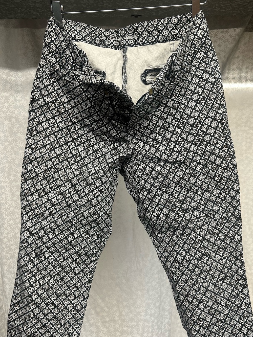 Black & White Diamond Print Pants